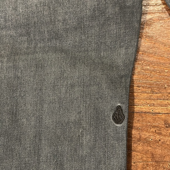 Men’s volcom Vorta jeans - Picture 6 of 9